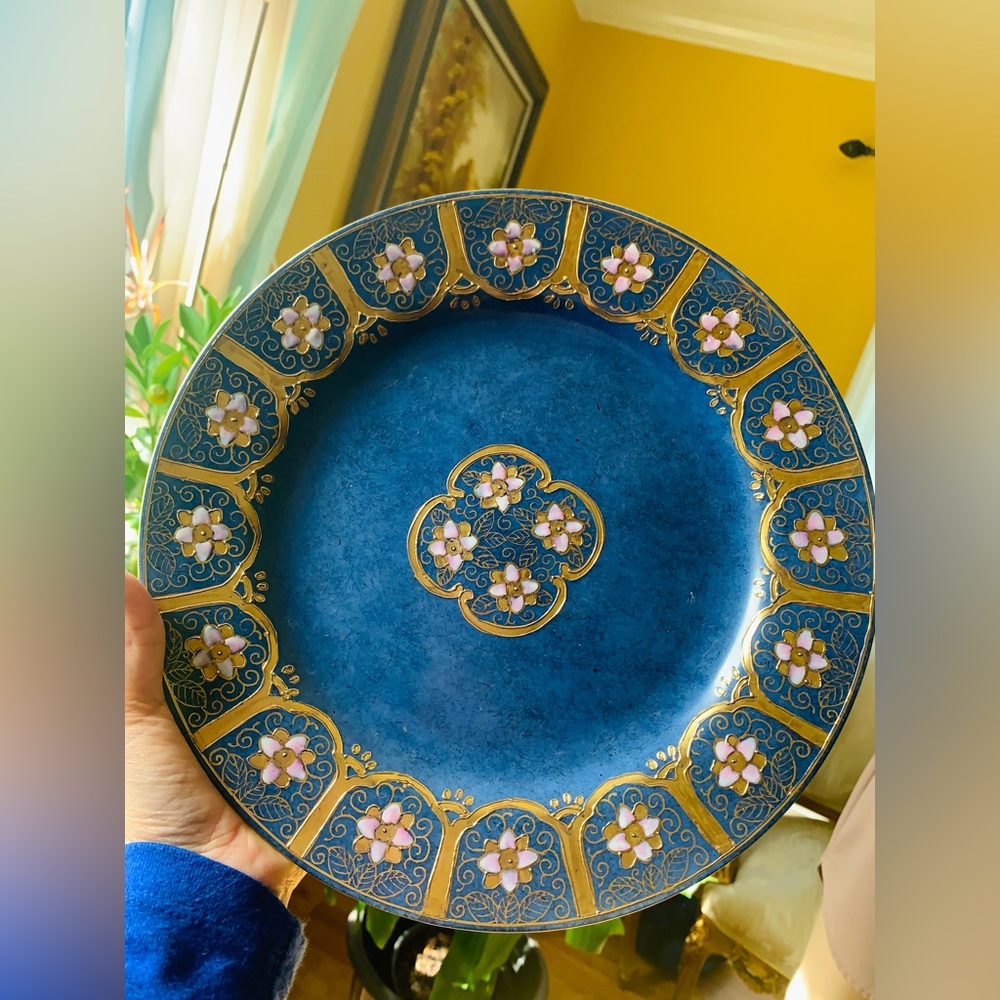 Toyo Brand Vintage Decorative Plate(China)Gold Trim,Blue w/Pink/Gold Flowers.